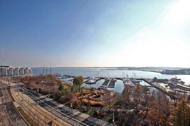 500 Queens Quay W. 902W, Toronto, ON M5V 3K8