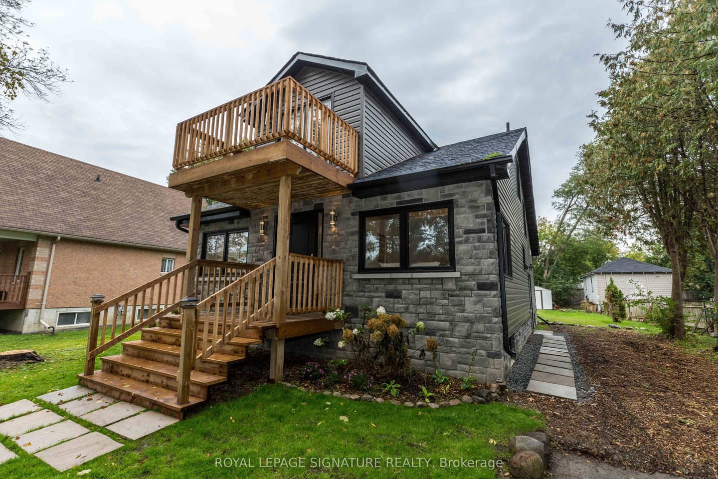815 Rockaway Road, Georgina, ON L0E 1S0