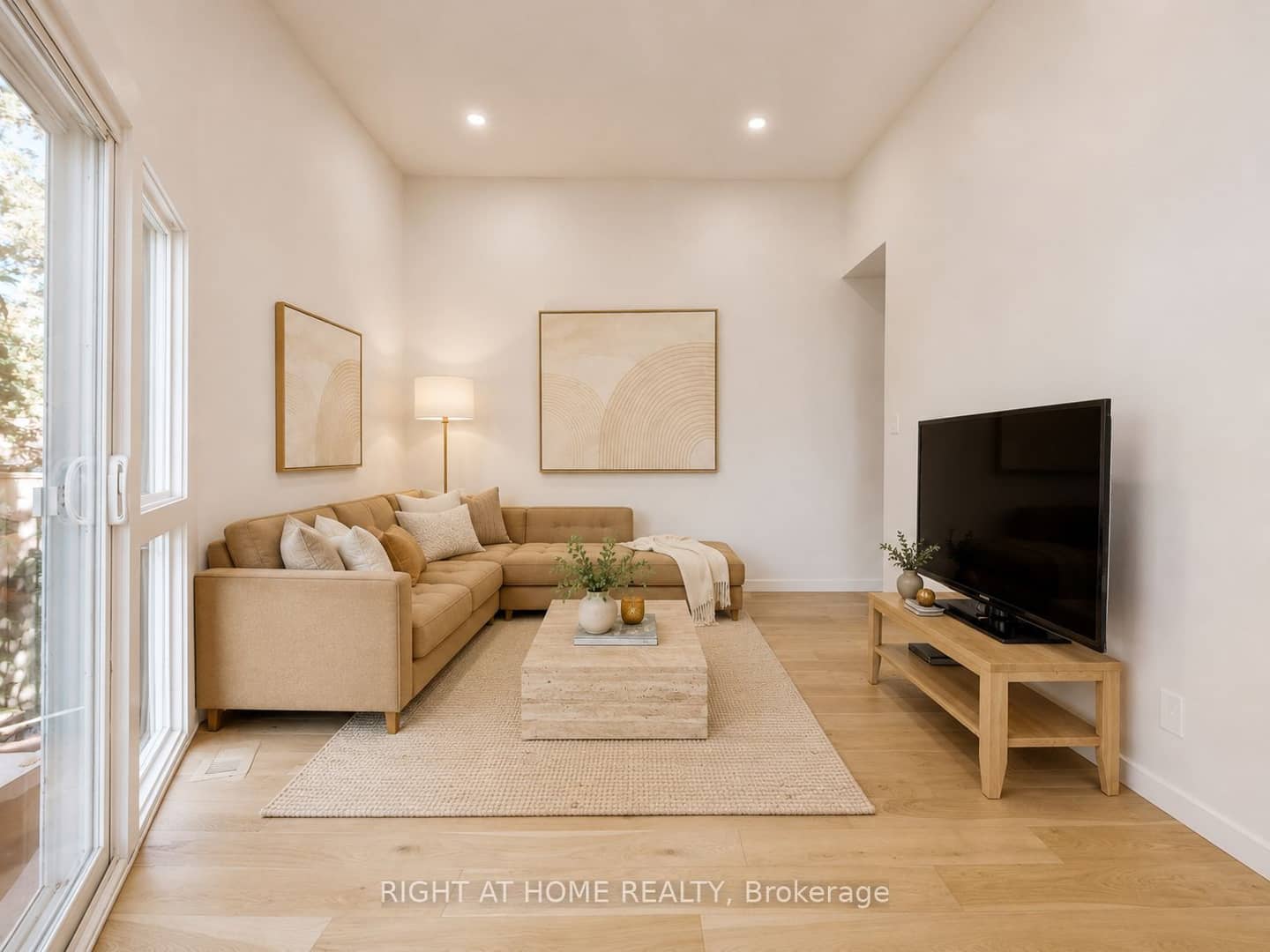 400 Bloor Street 6, Mississauga, ON L5A 3M8