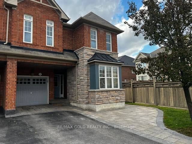 45 Biddens Square, Brampton, ON L6P 3P9