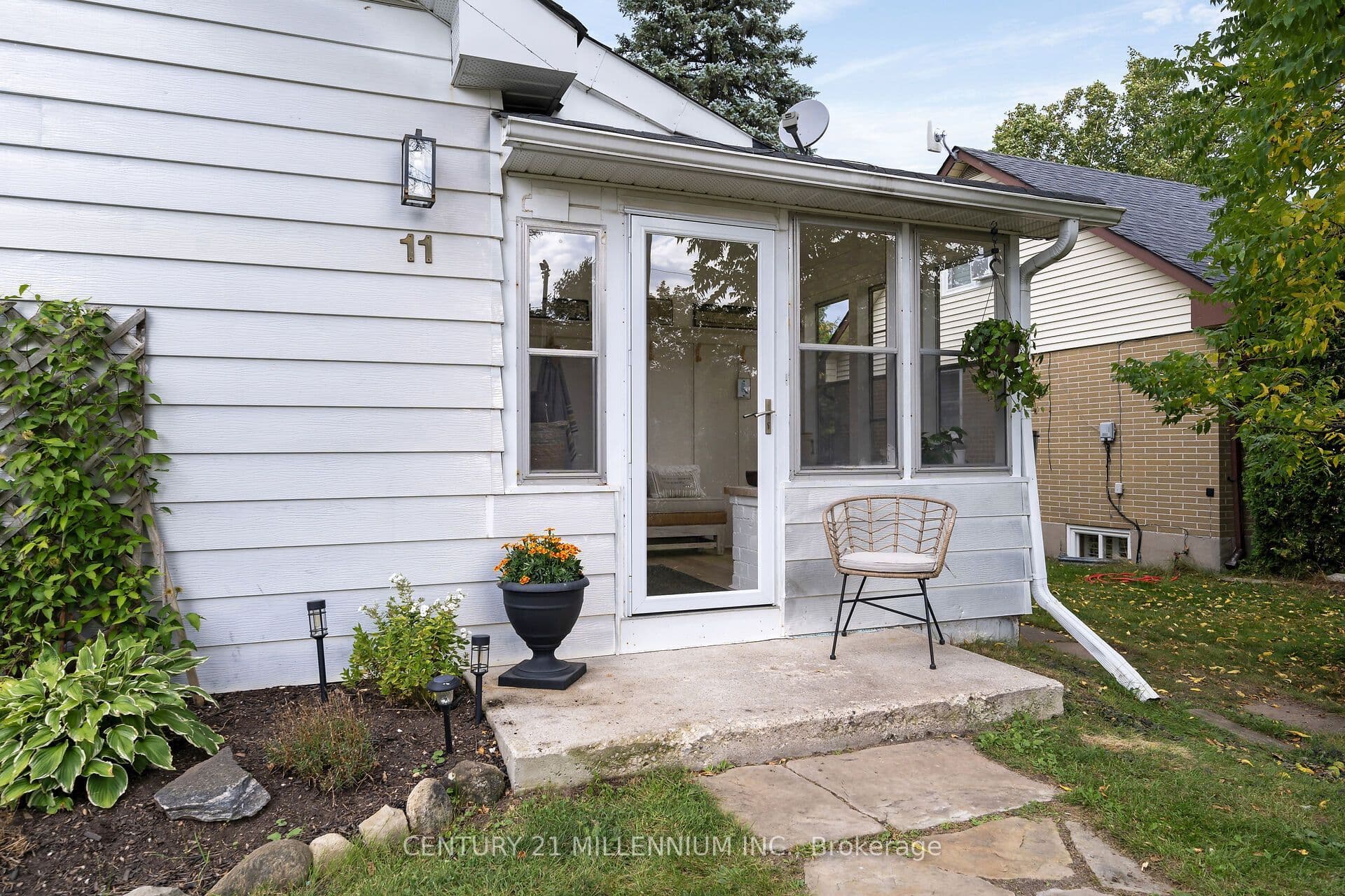 11 Dundas Street W, Erin, ON N0B 1T0