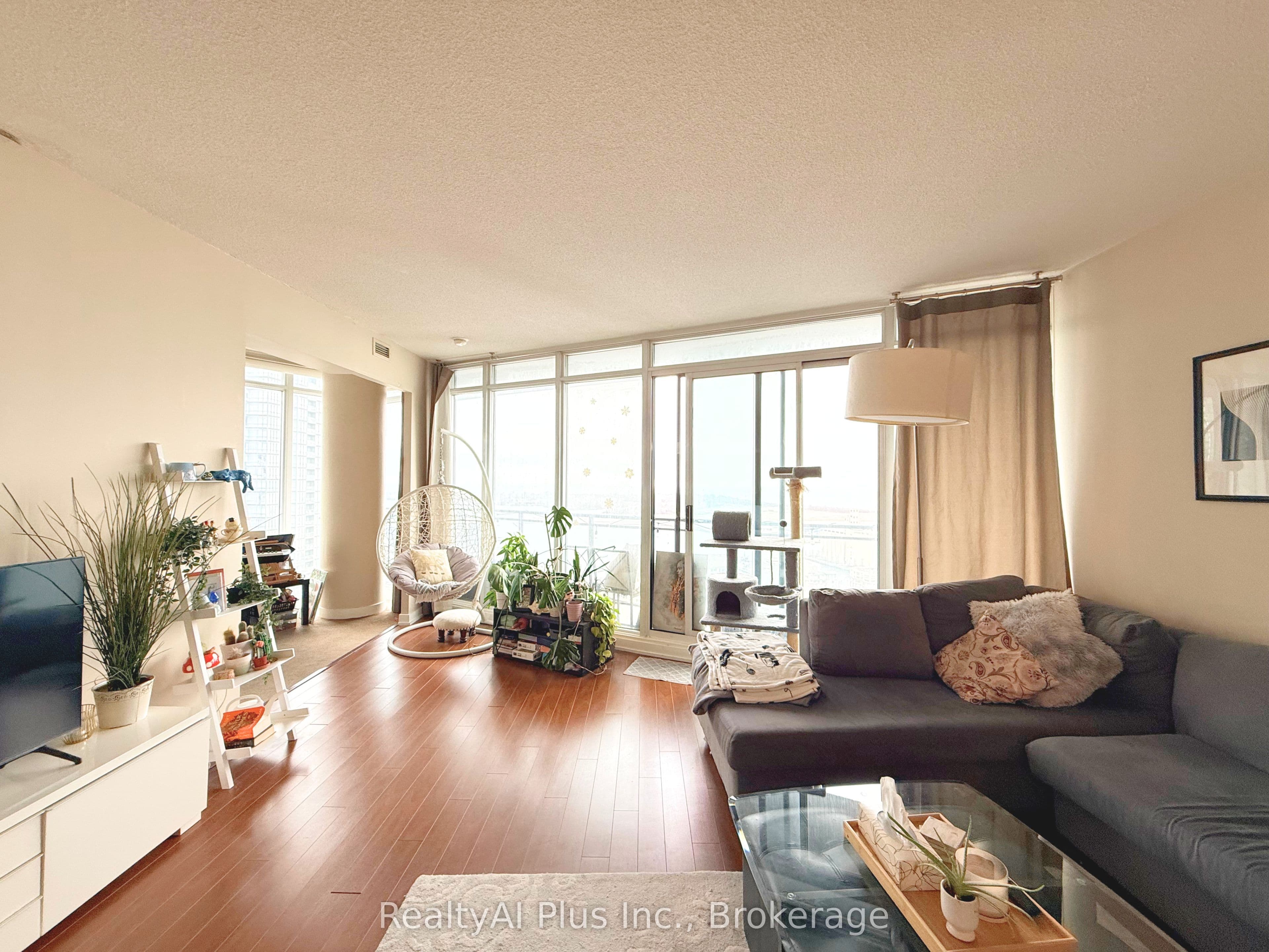 25 Capreol Court 3311, Toronto, ON M5V 3Z7