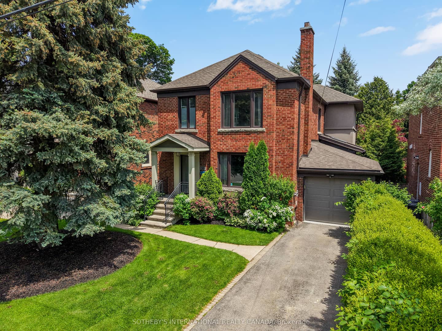 35 Belgrave Avenue, Toronto, ON M5M 3S9