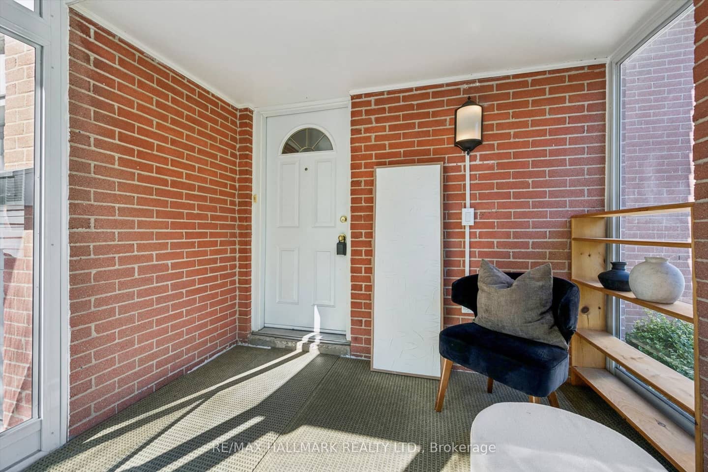 2209 Buttonbush Crescent, Mississauga, ON L5L 1C4