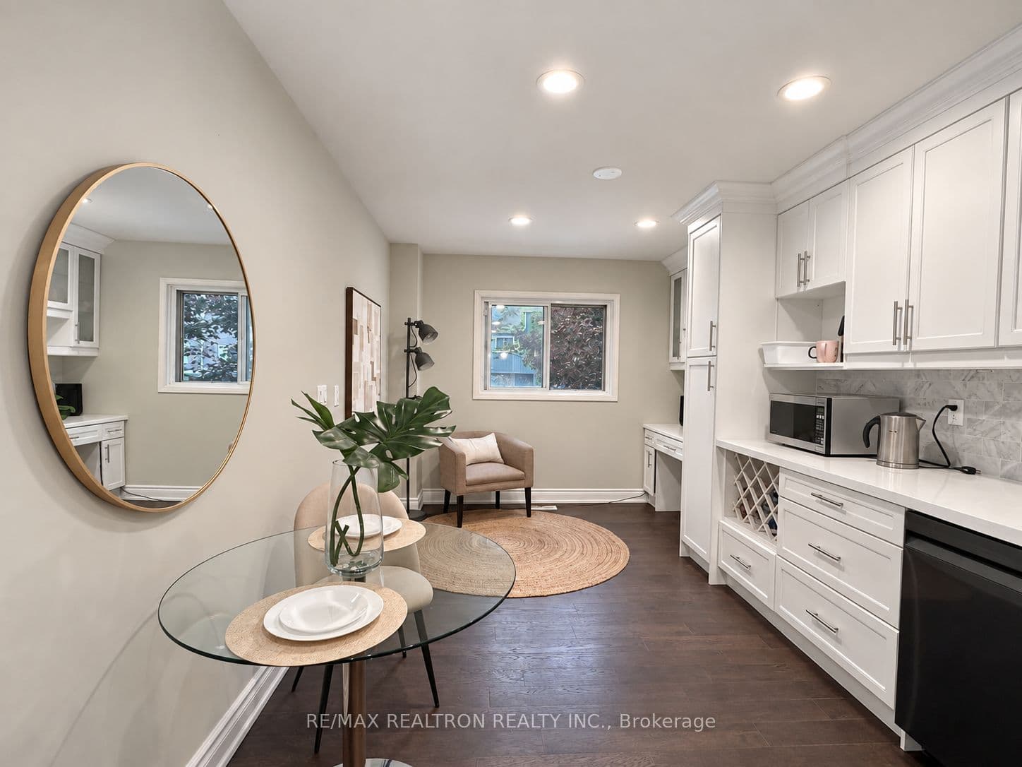 646 Village Parkway 22, Markham, ON L3R 2S7