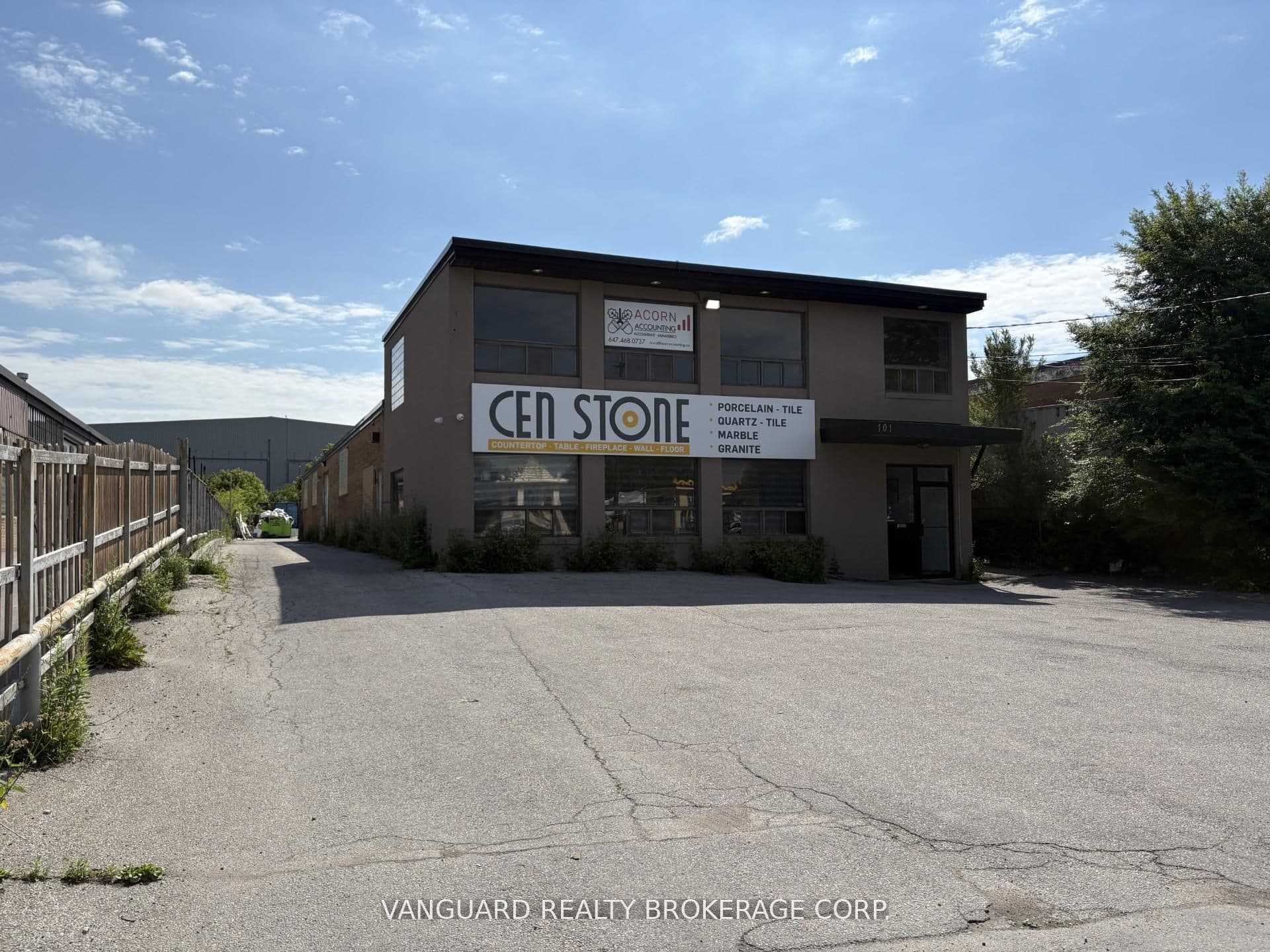 101 Rivalda Road, Toronto, ON M9M 2M6