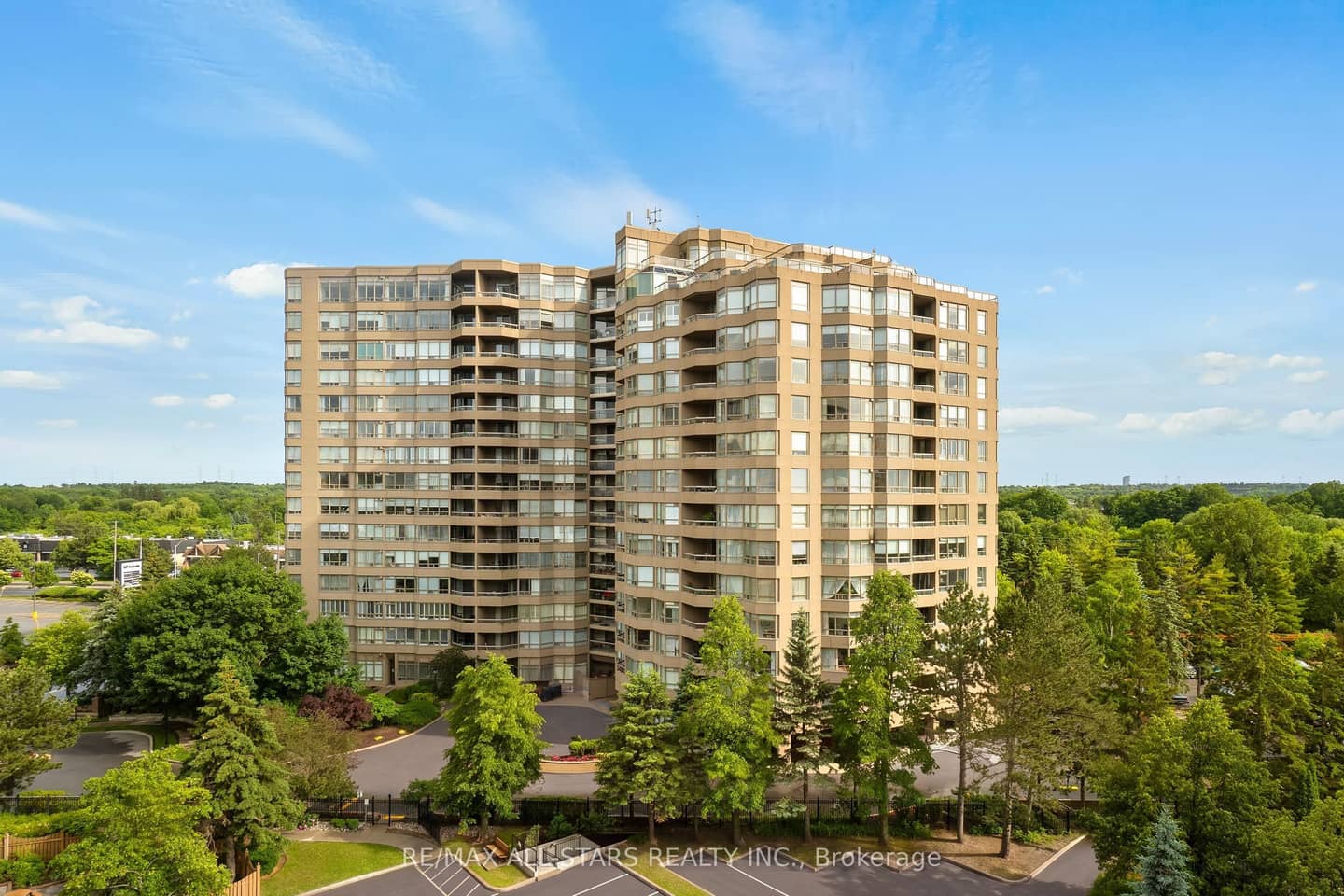 610 Bullock Drive 1102, Markham, ON L3R 0G1