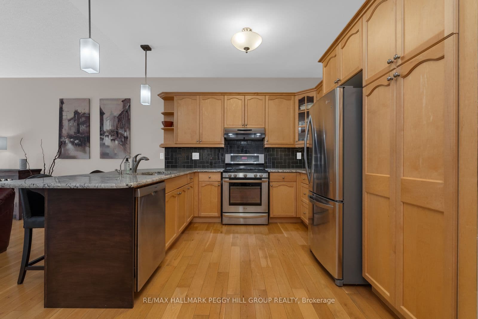 61 Maclaren Avenue, Barrie, ON L4N 5T4