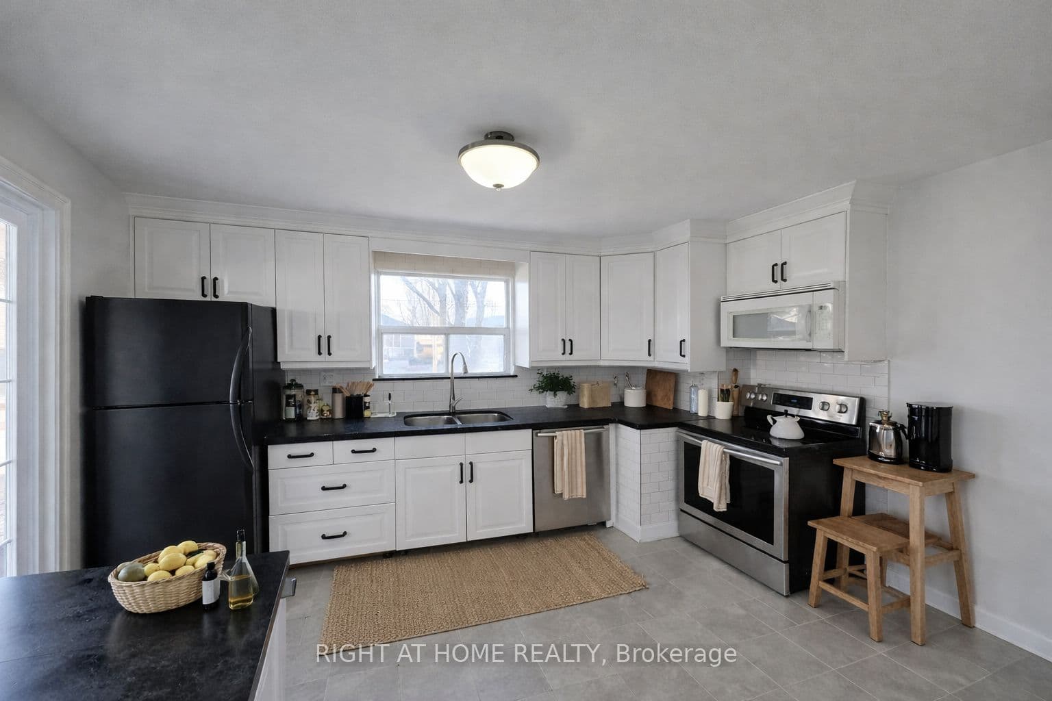 70 Bunnell Crescent, Toronto, ON M3M 2C1