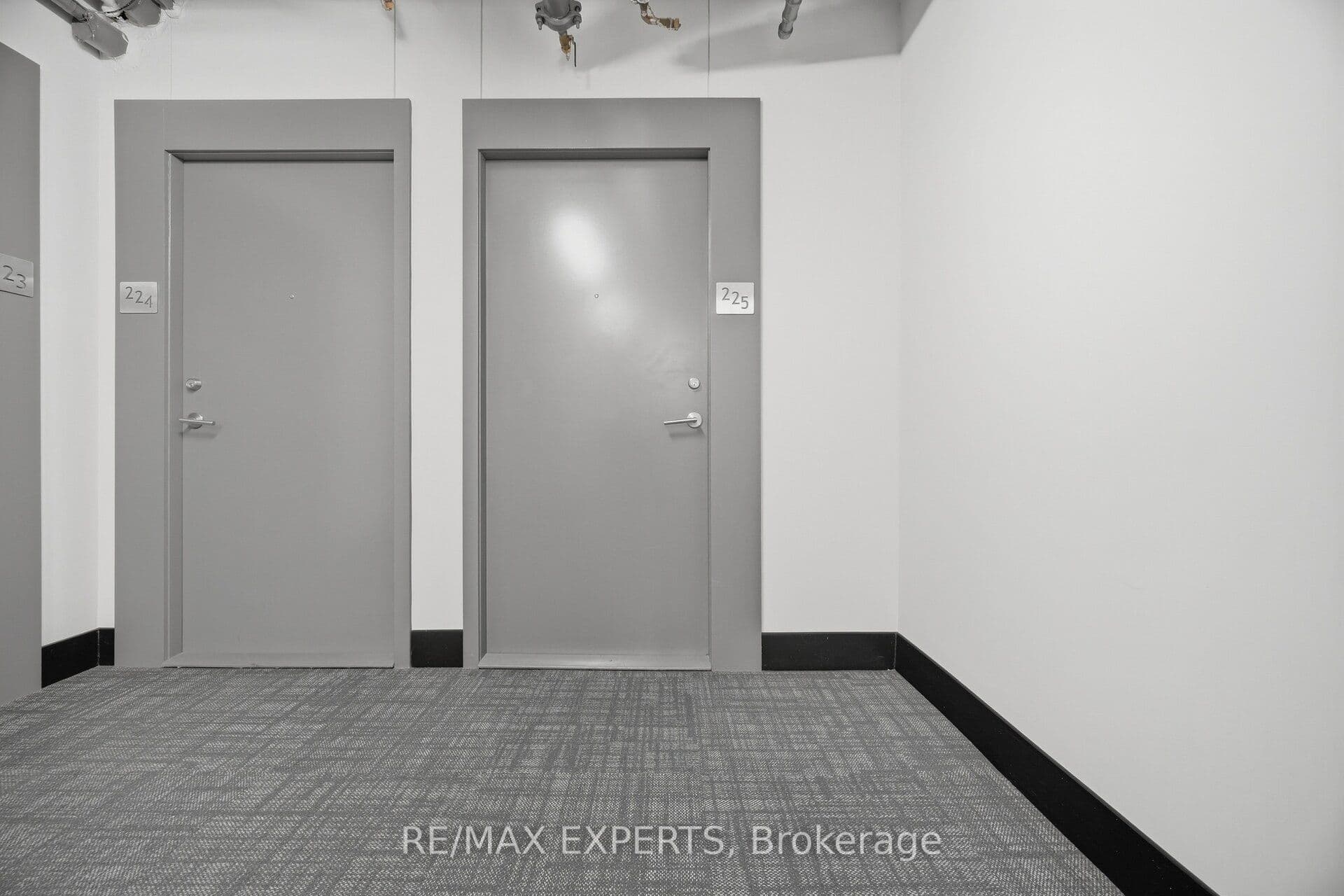 246 Logan Avenue E 225, Toronto, ON M4M 1J2