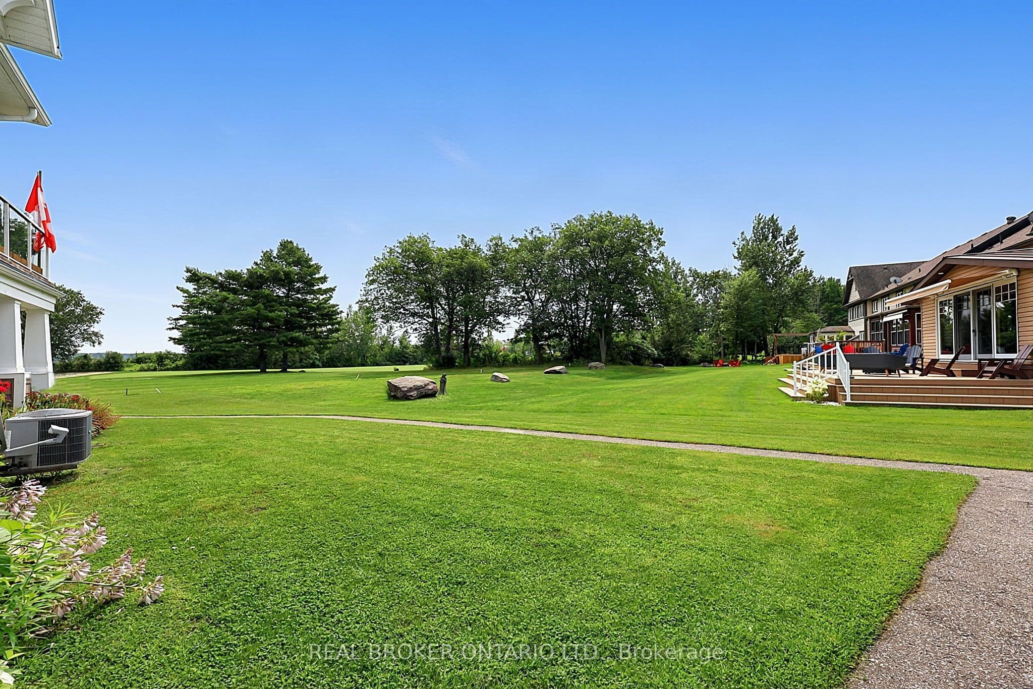 11 Carnoustie Lane, Georgian Bay, ON L0K 1S0