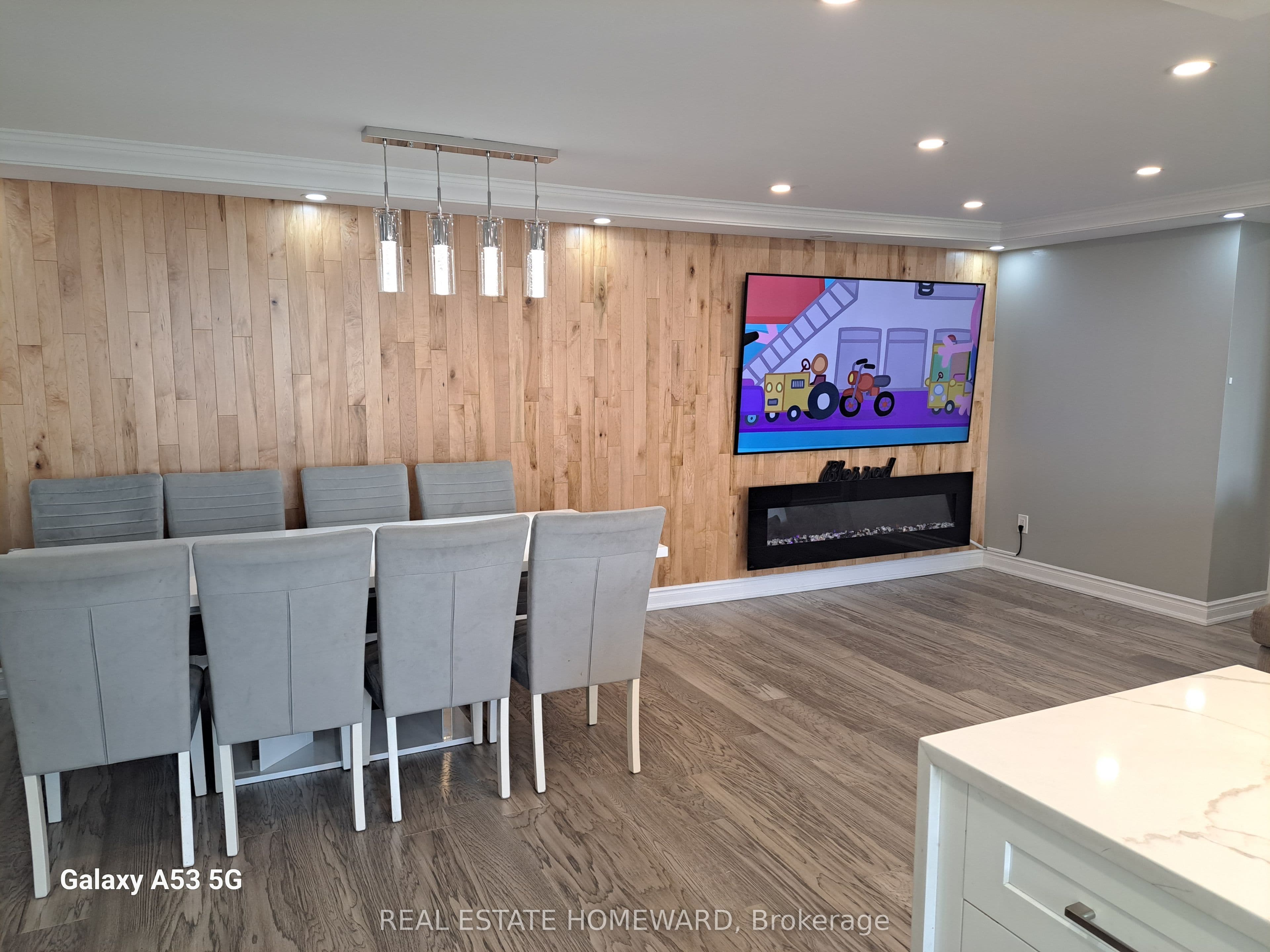 100 Wingarden Court 1810, Toronto, ON M1B 2P4