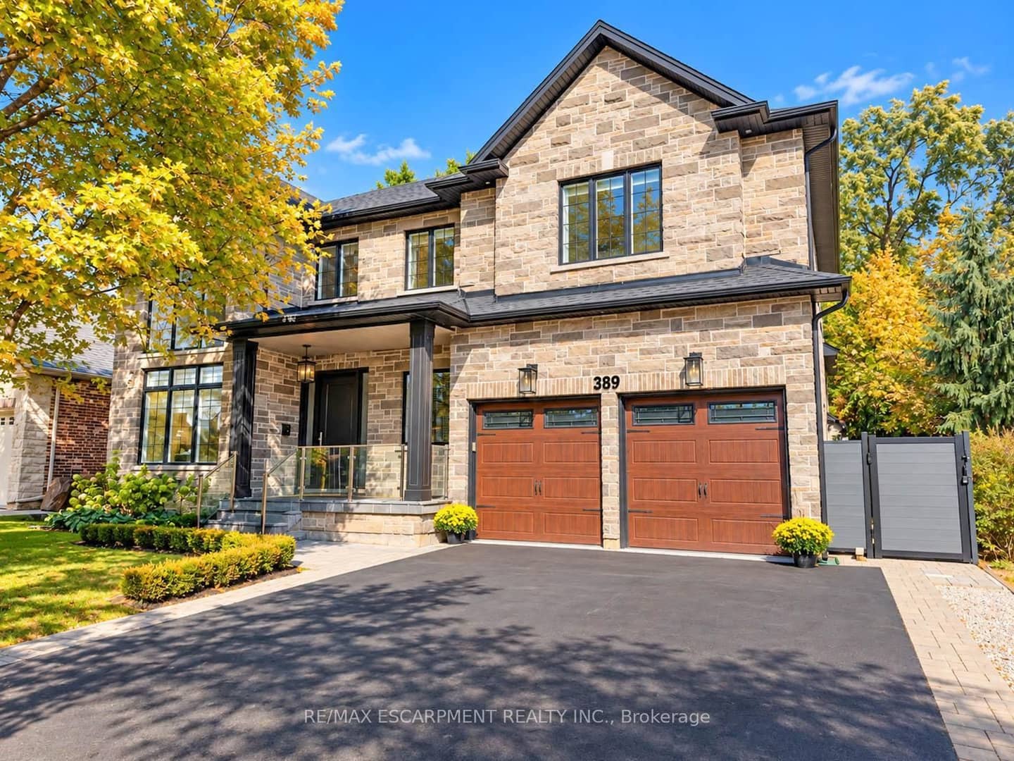 389 Belvenia Road, Burlington, ON L7L 2G7