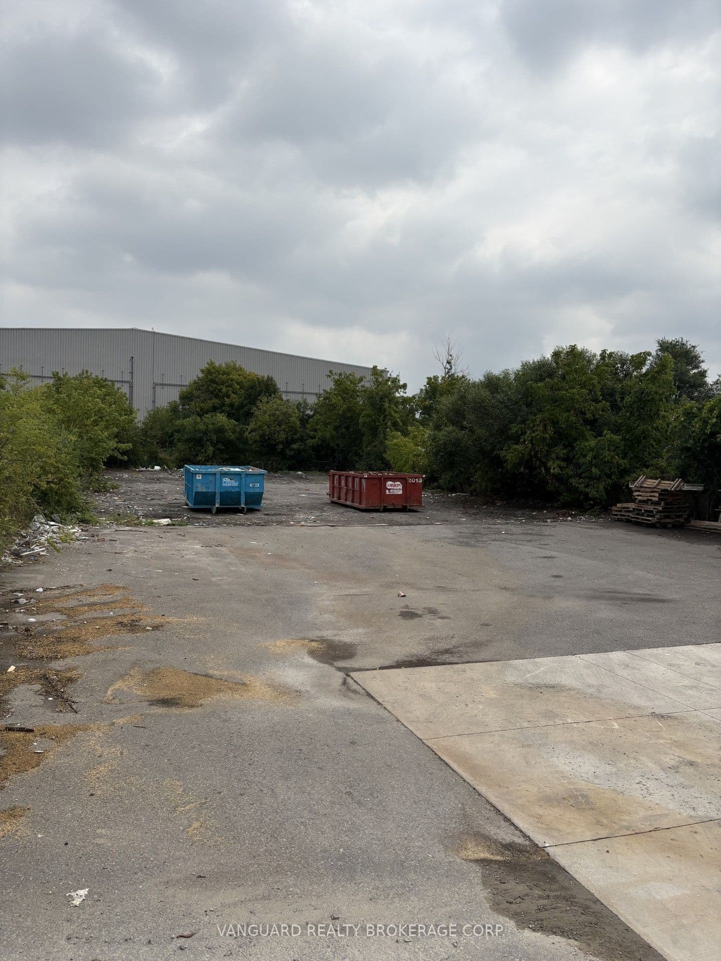 101 Rivalda Road, Toronto, ON M9M 2M6