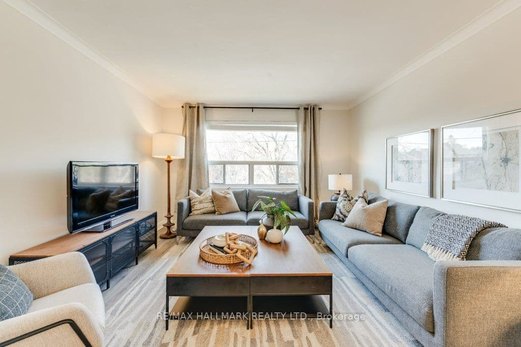 225 Woodville Avenue Upper, Toronto, ON M4J 2R4