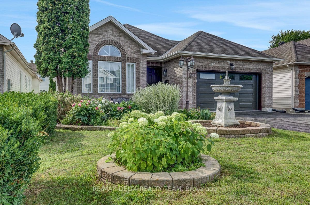 1032 Valin Street, Orleans - Cumberland and Area, ON K4A 4X7