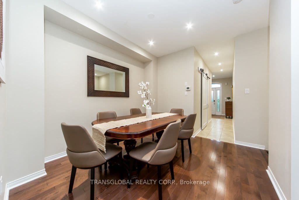 83 Spruce Pine Crescent N, Vaughan, ON L6A 0X7