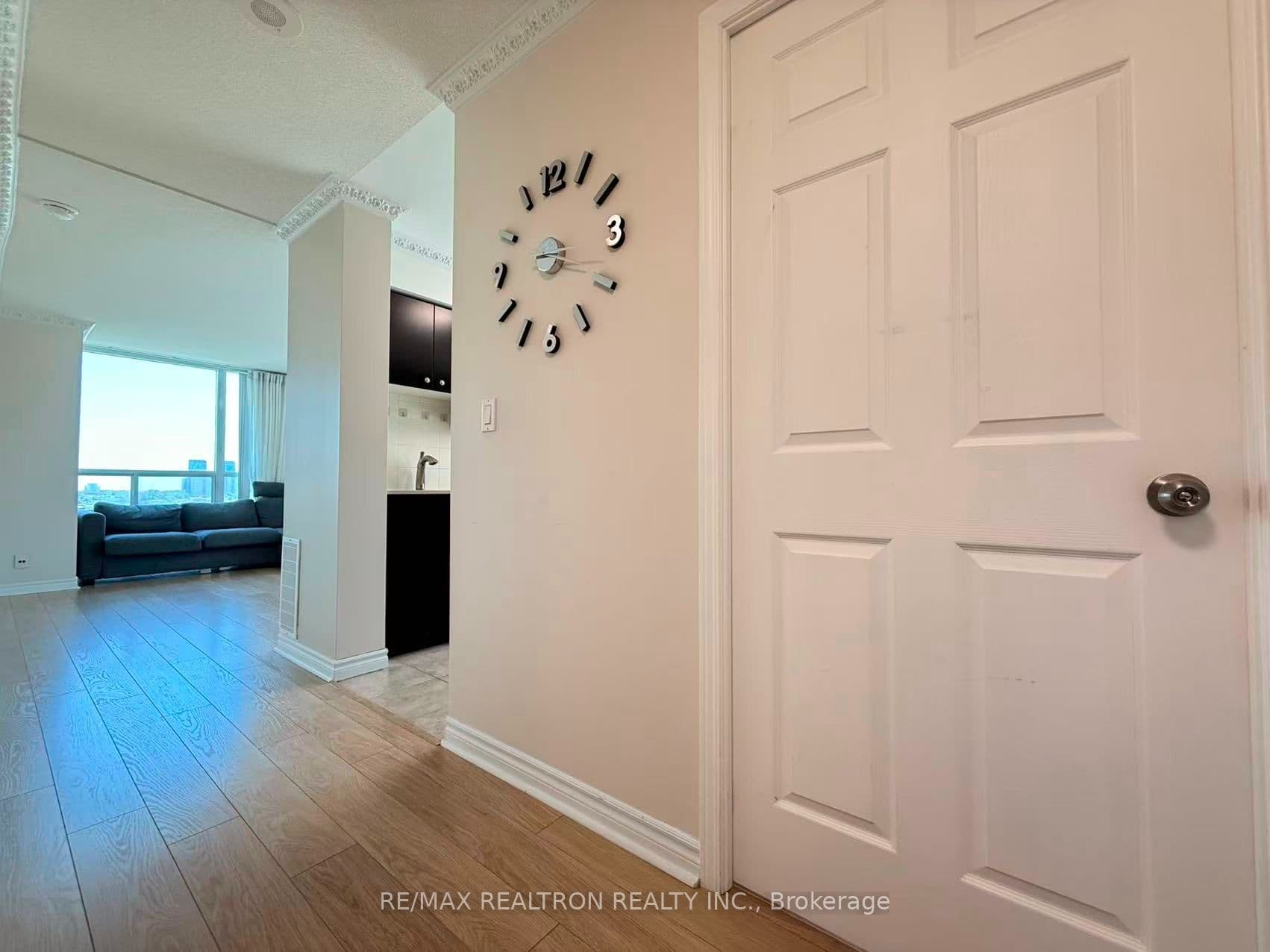 68 Grangeway Avenue 1010, Toronto, ON M1H 0A1