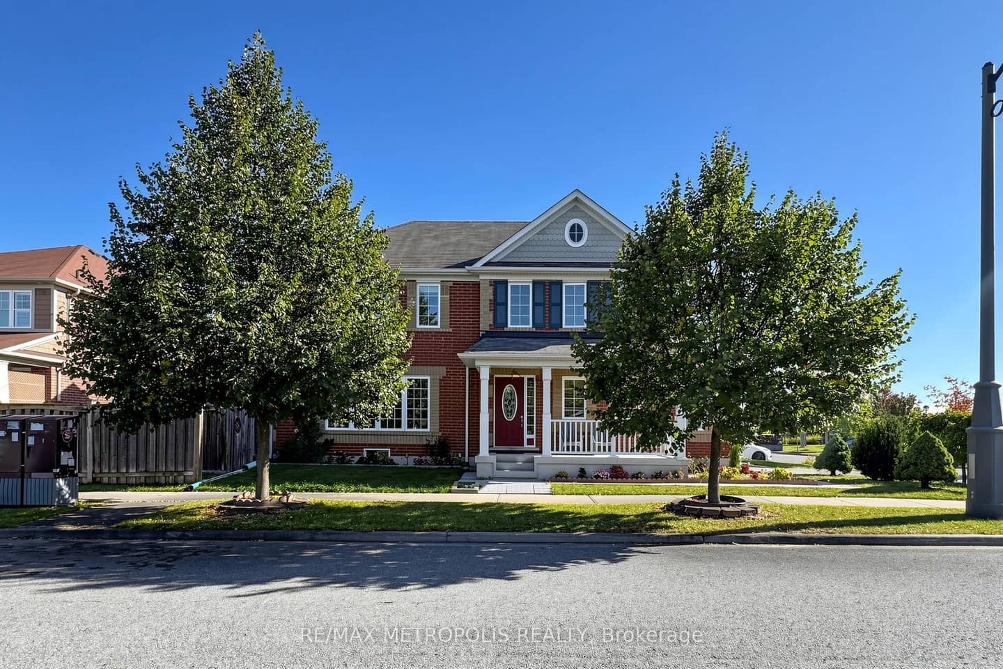 1913 Liatris Drive, Pickering, ON L1X 0A7