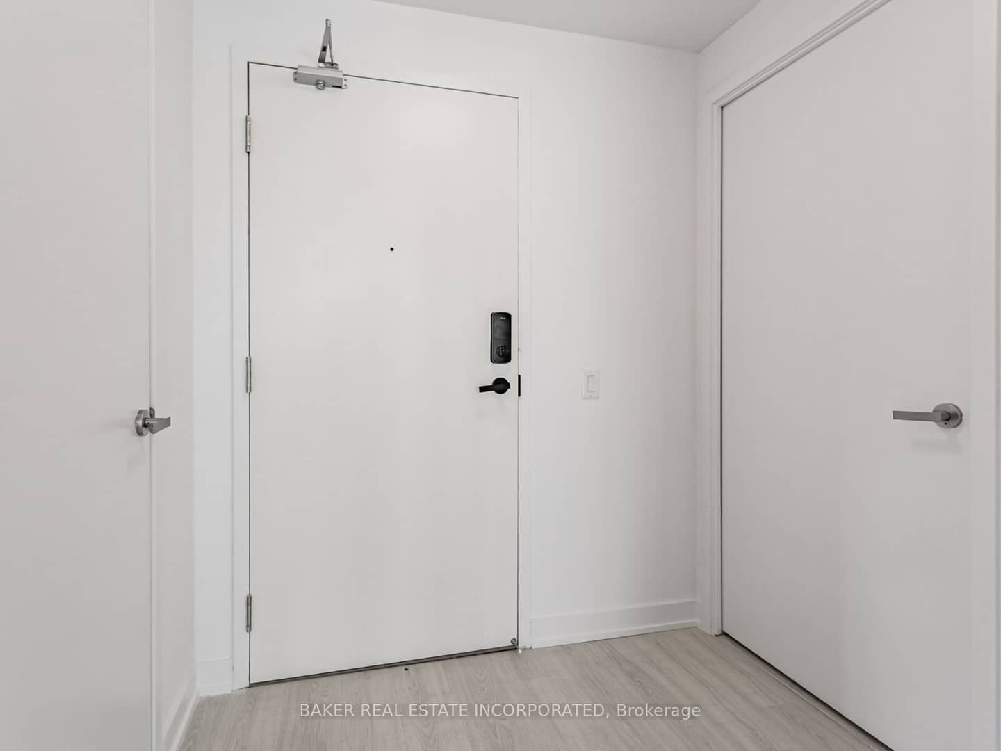 3883 Quartz Road 213, Mississauga, ON L5B 0M4
