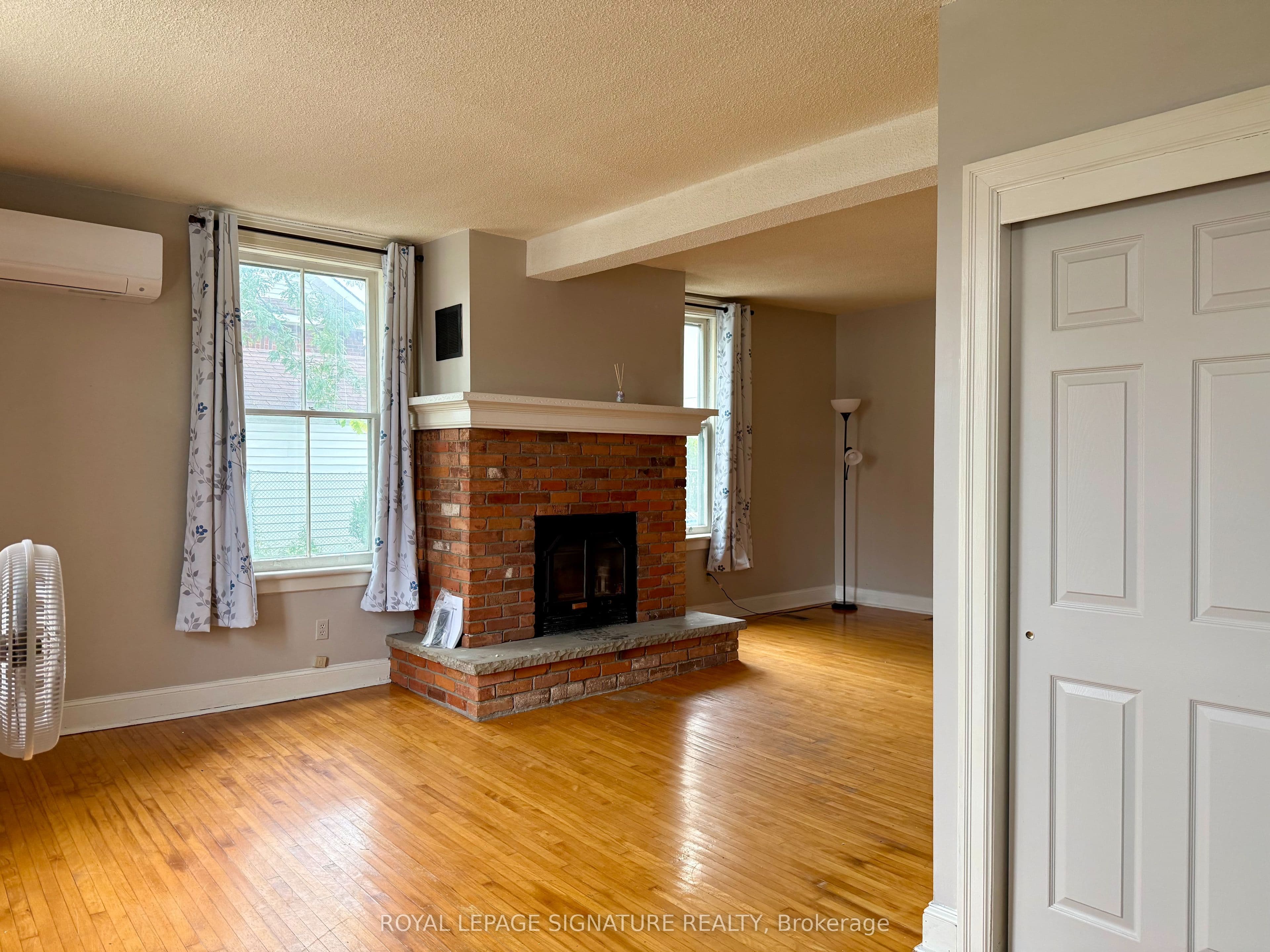 12 Hemlock Avenue, Oshawa, ON L1H 1Y7