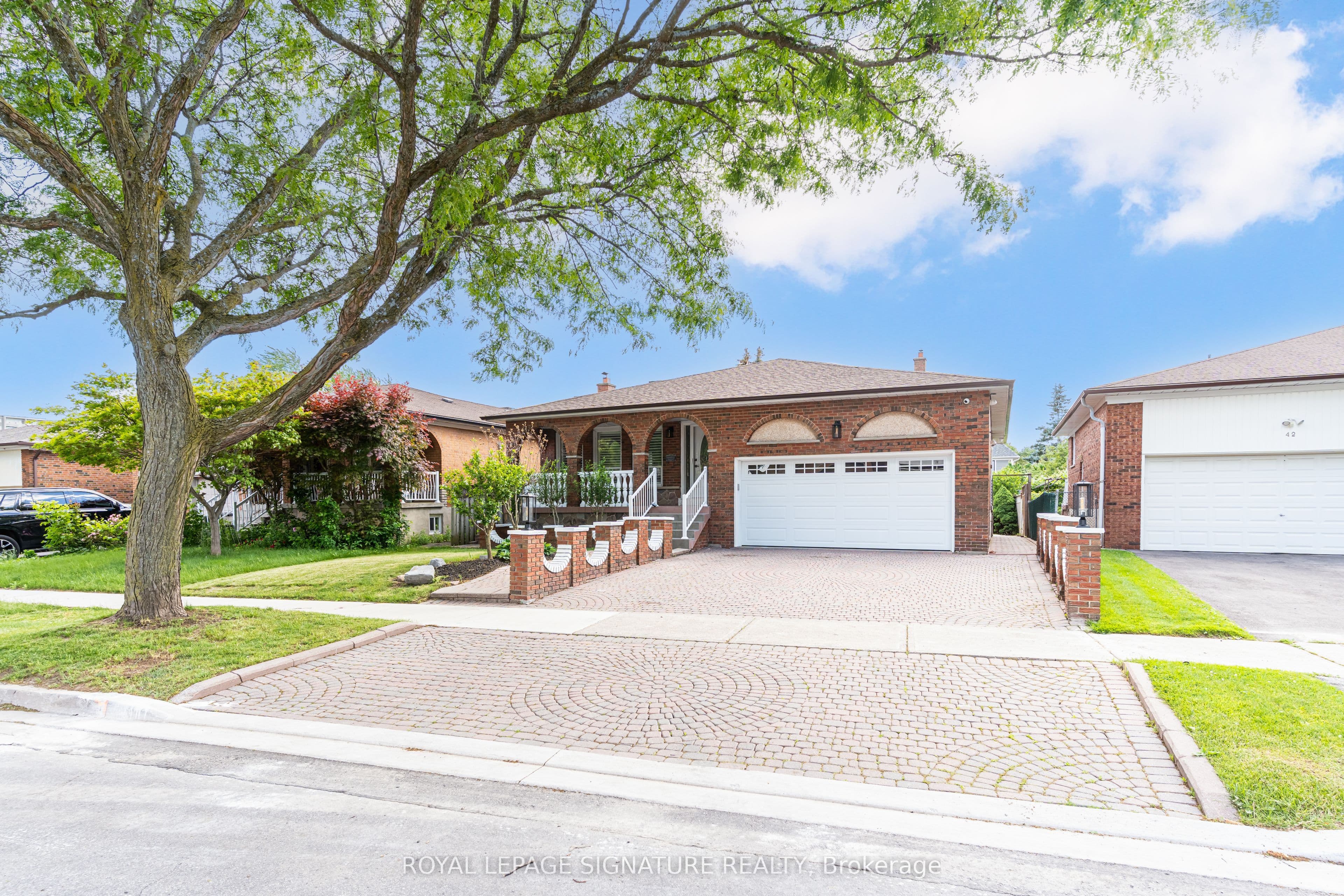 40 Beamsville Drive, Toronto, ON M1T 3S2