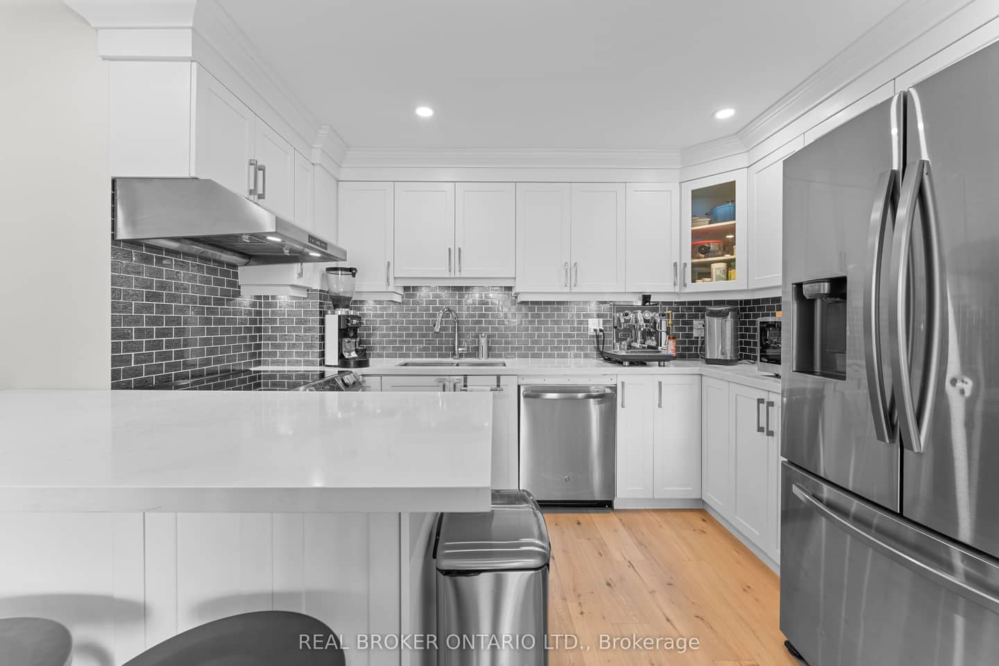 99 Cameron Street 502, Toronto, ON M5T 3A2