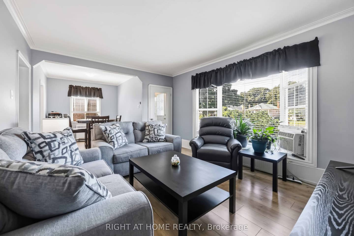1351 Warden Avenue, Toronto, ON M1R 2R9