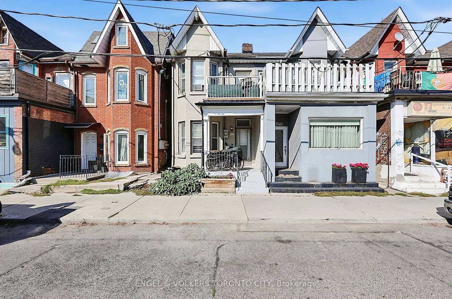 1242 College Street, Toronto, ON M6H 1C2