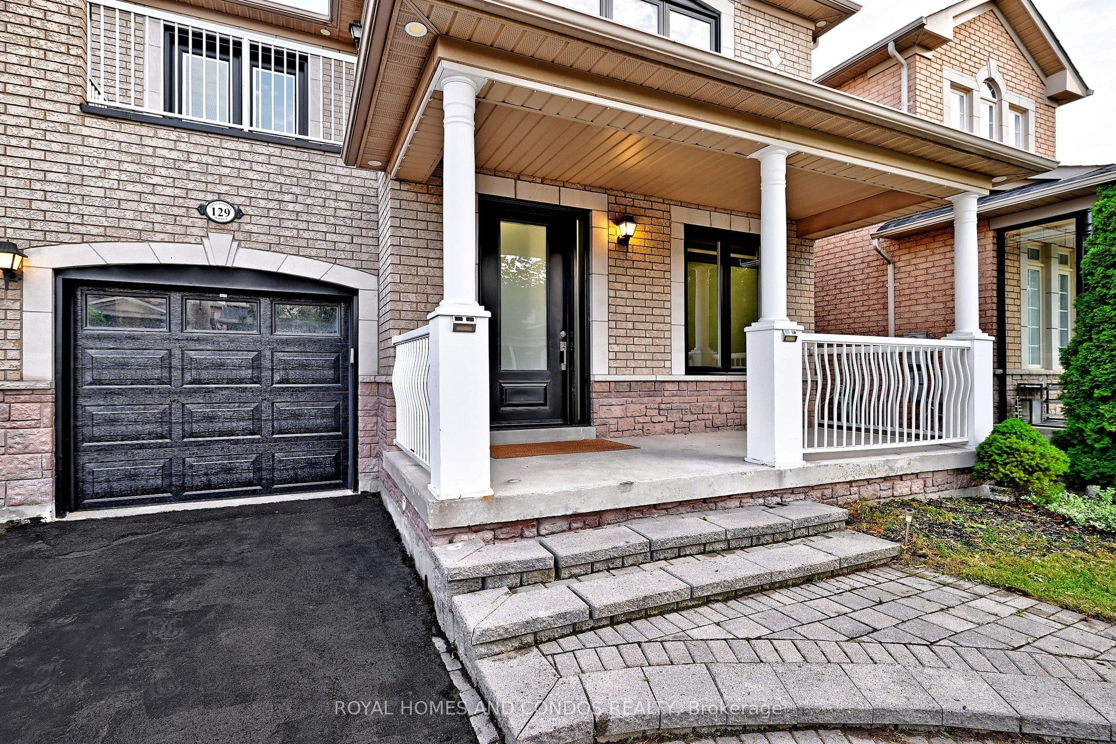 129 Saint Damian Avenue, Vaughan, ON L4H 2L4