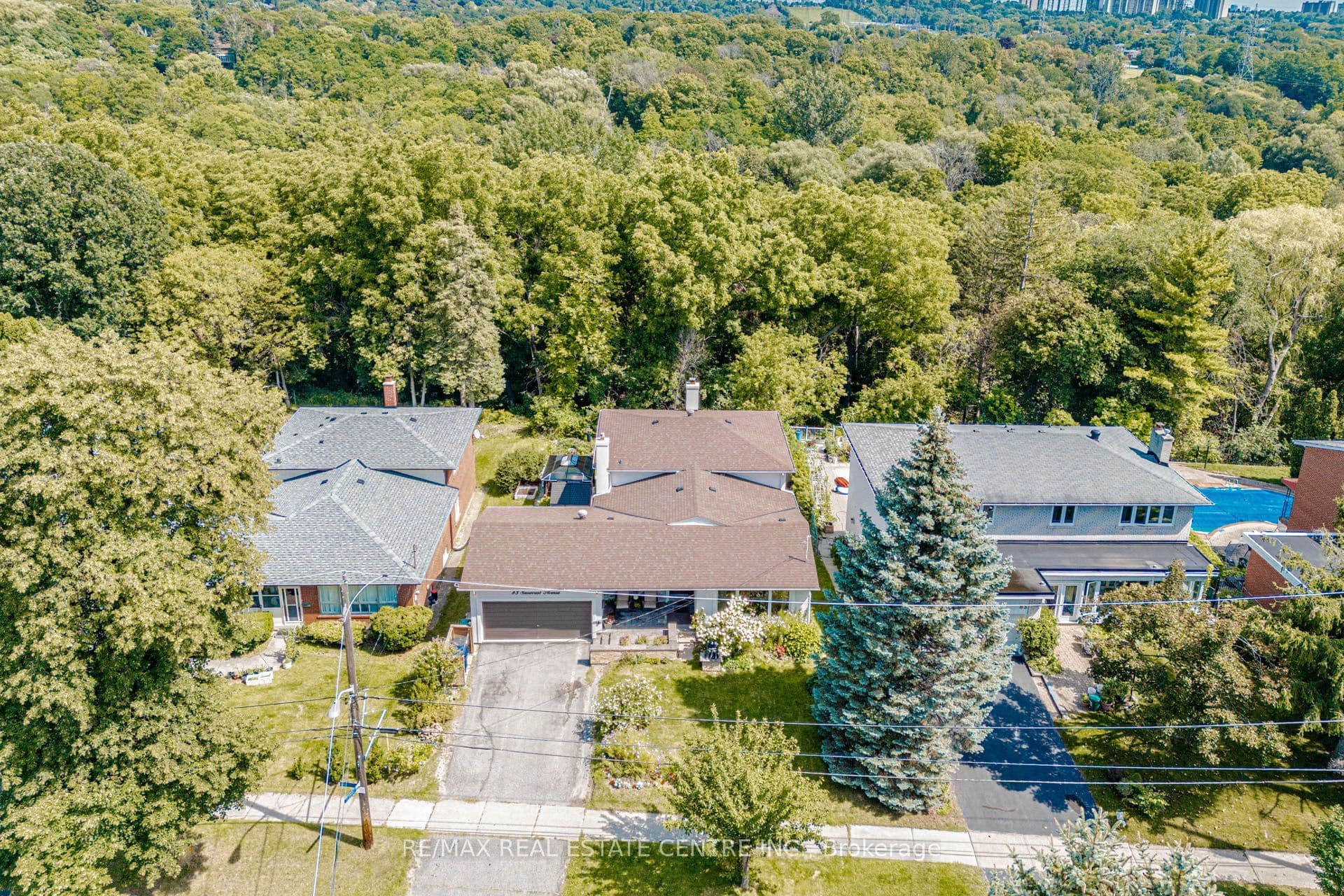 85 Snowcrest Avenue, Toronto, ON M2K 2K9