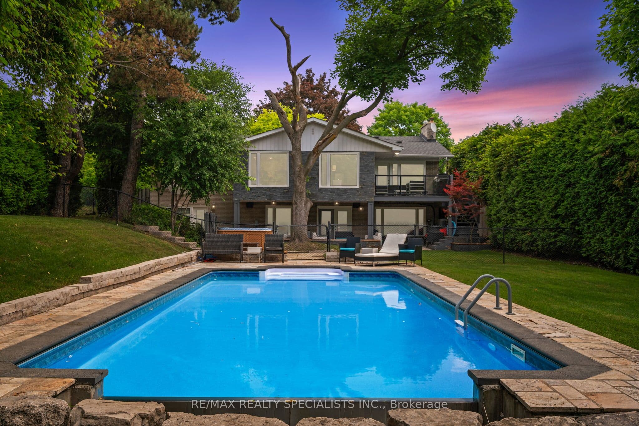 42 Heathview Avenue, Toronto, ON M2K 2C1
