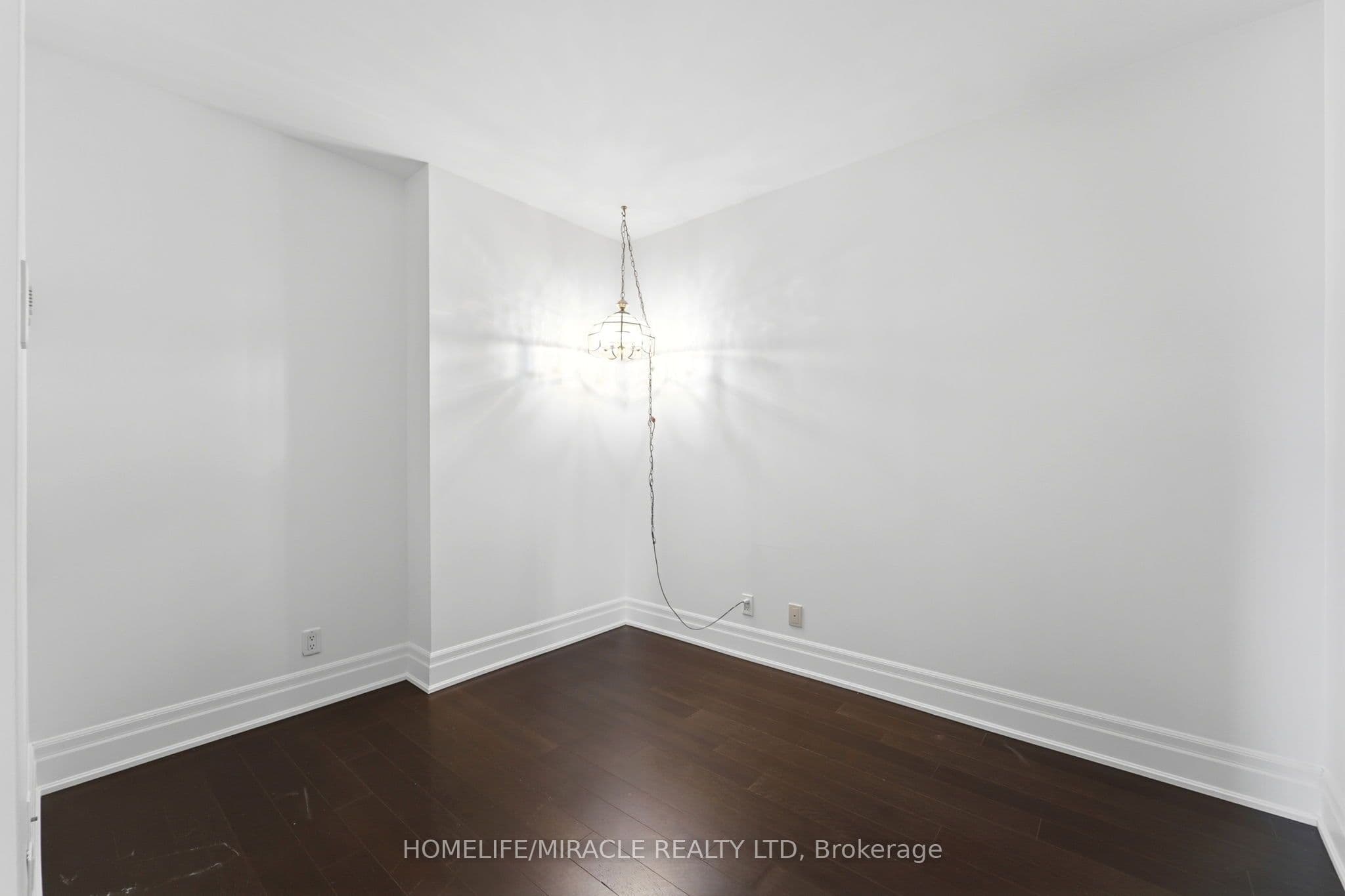 777 Steeles Avenue LPH2, Toronto, ON M2R 3Y4