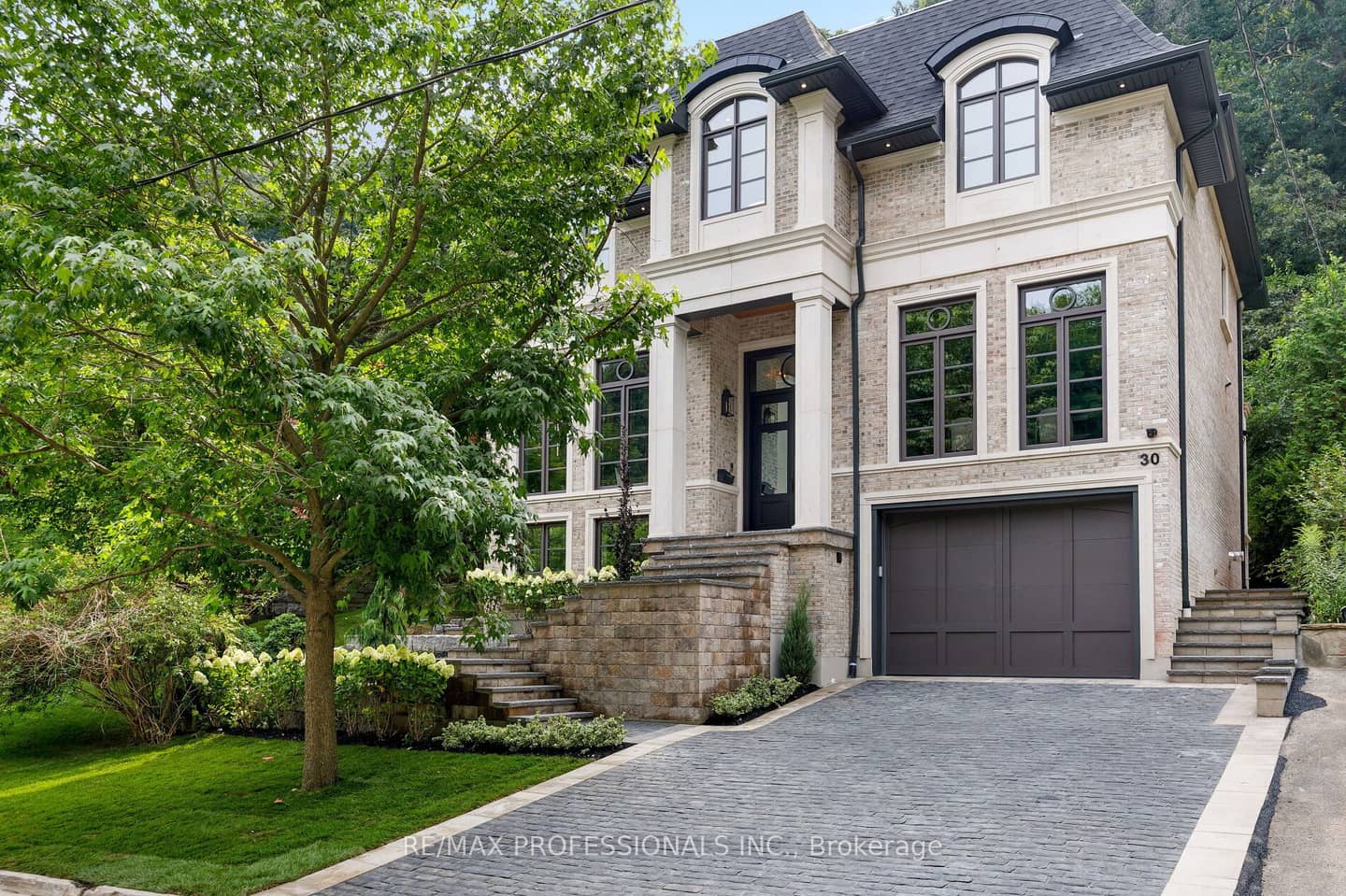 30 Dacre Crescent, Toronto, ON M6S 2W1