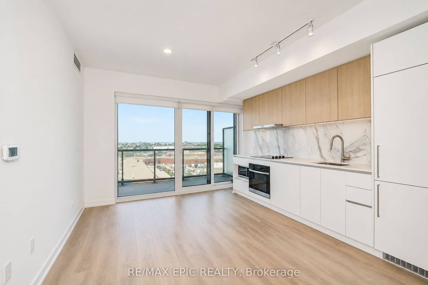 1100 Sheppard Avenue W 928, Toronto, ON M3K 0E4