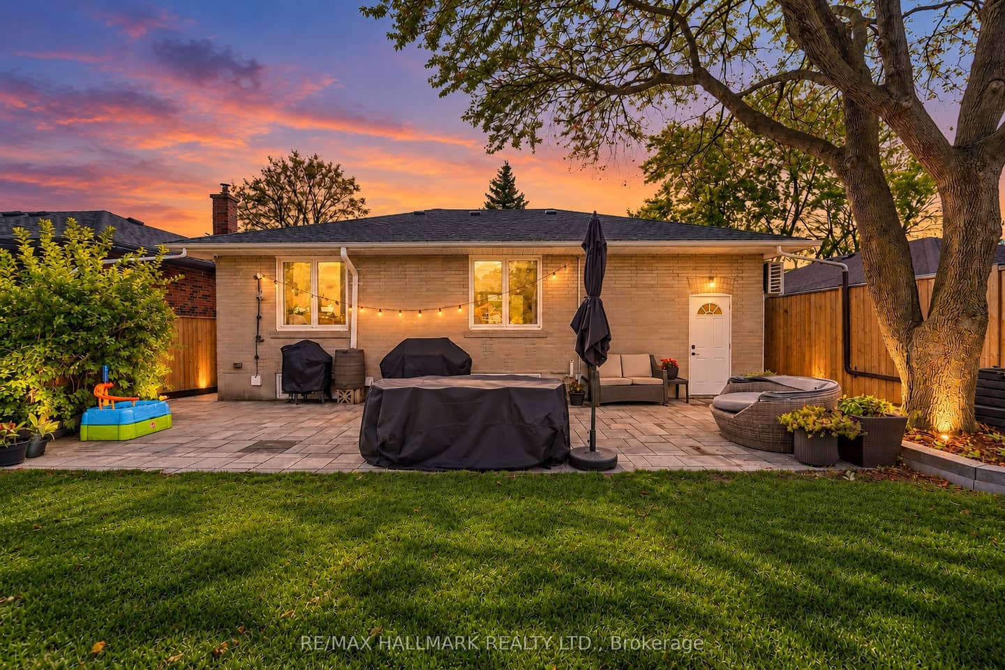 20 Wishing Well Drive, Toronto, ON M1T 1J1