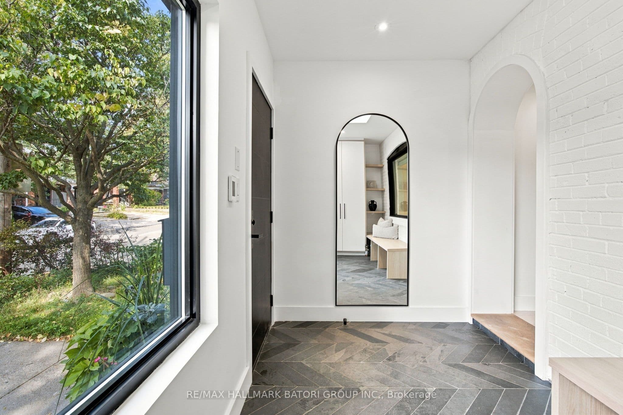 87 Winnett Avenue, Toronto, ON M6C 3L4