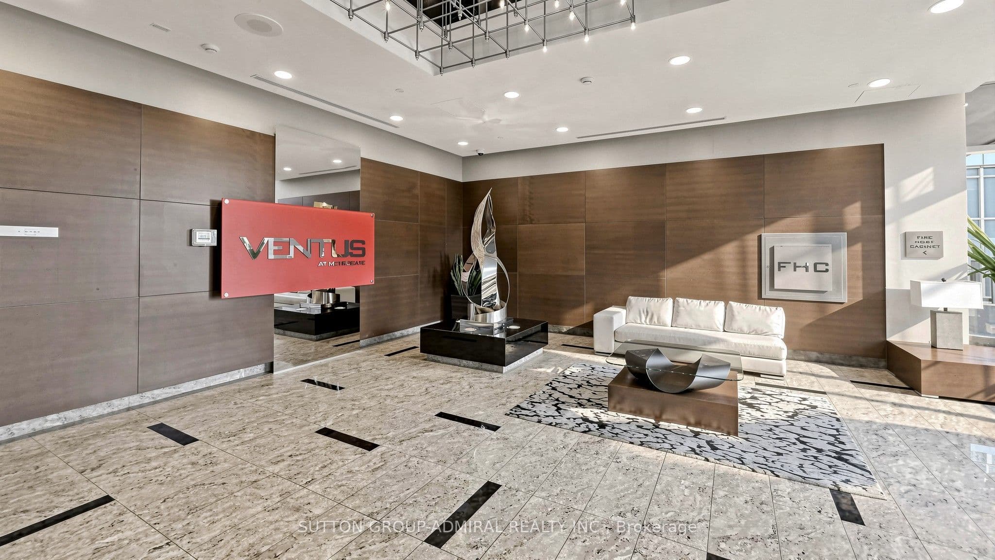 151 Village Green Square 1005, Toronto, ON M1S 0K5