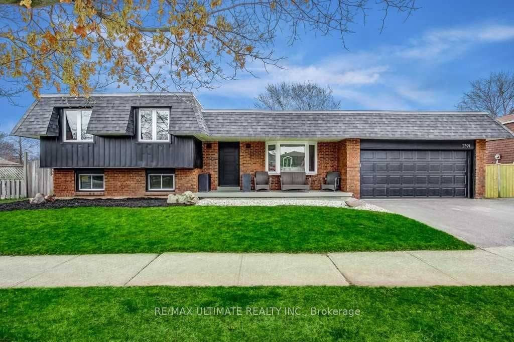 2391 Wyandotte Drive, Oakville, ON L6L 2T4