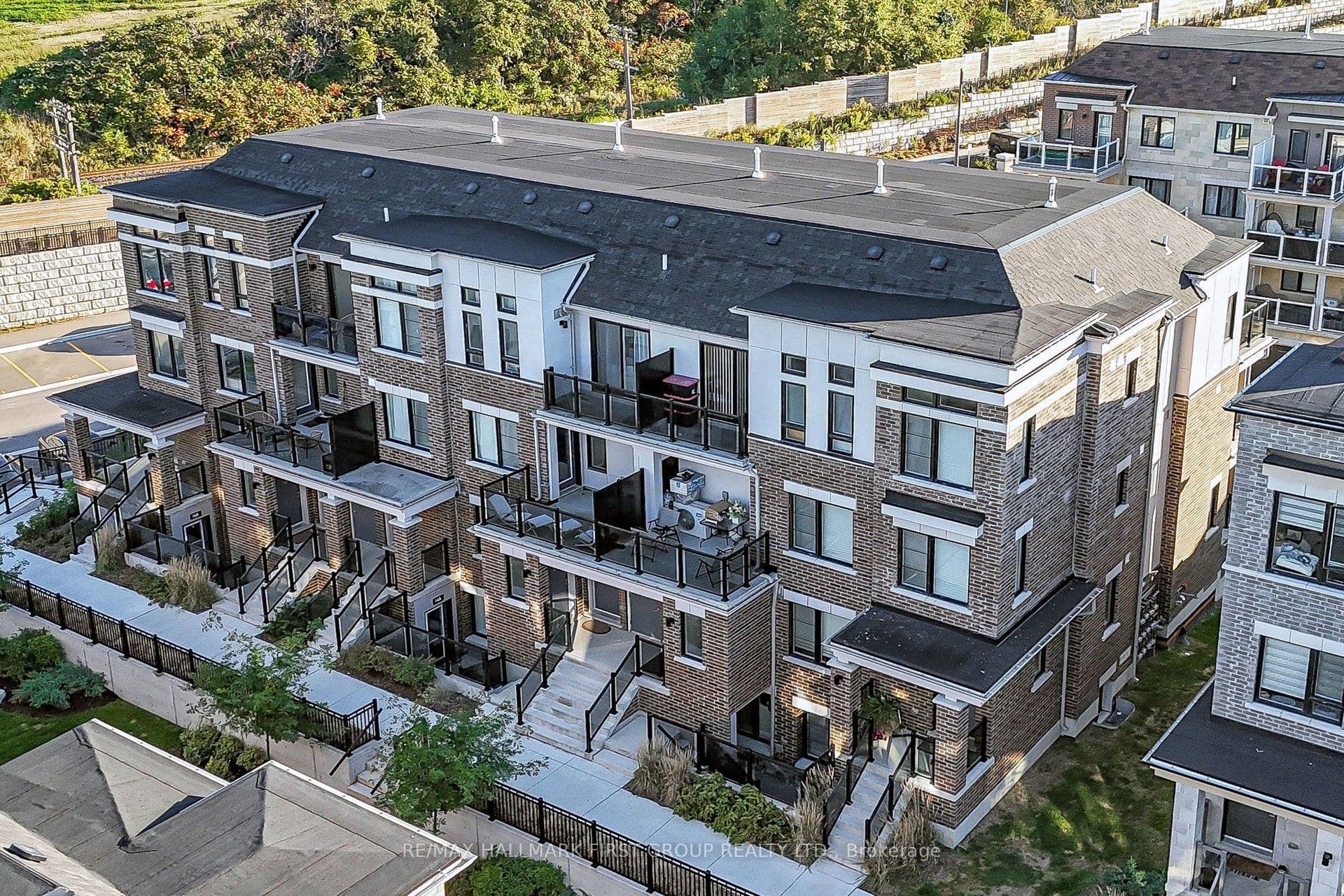 12 Lookout Drive 25, Clarington, ON L1C 7E9