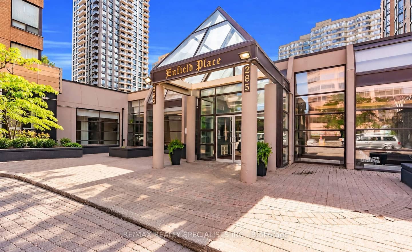285 Enfield Place 2202, Mississauga, ON L5B 3Y6