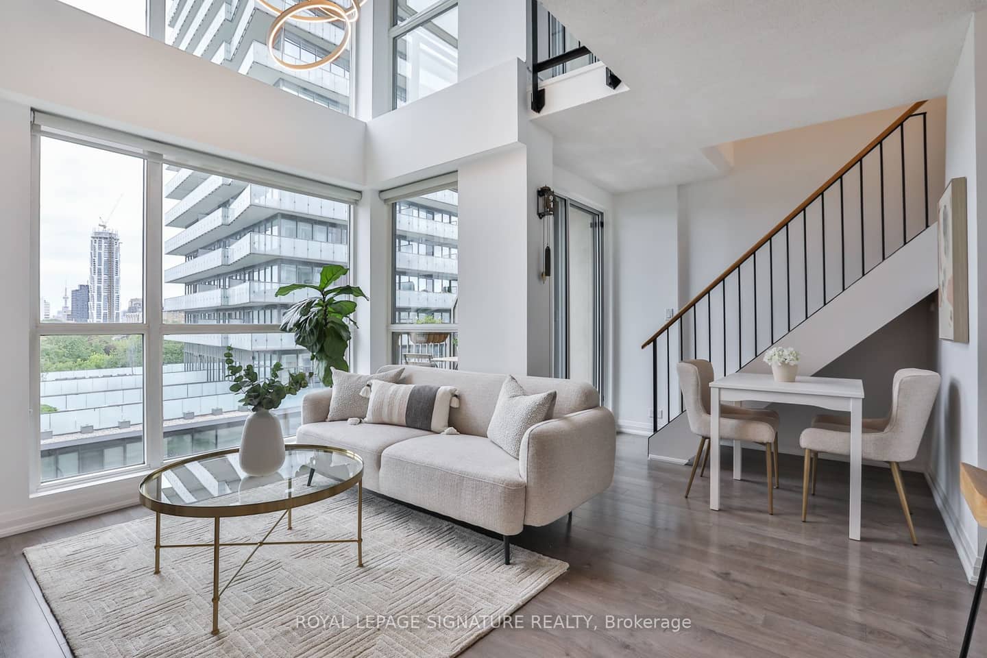 18 Merton Street 703, Toronto, ON M4S 3G9