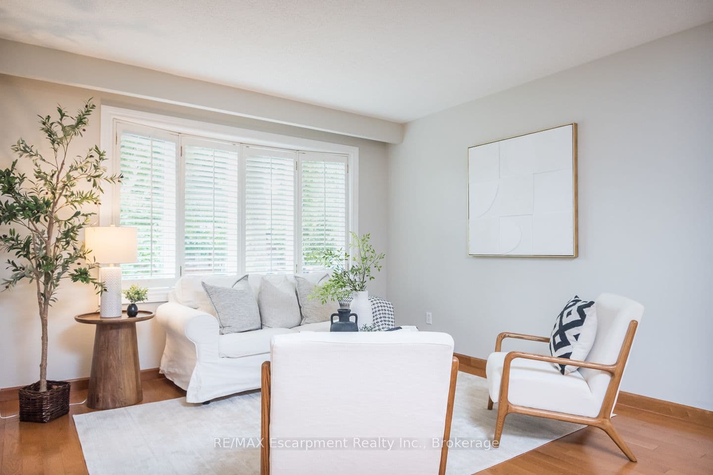 1237 REDBANK Crescent, Oakville, ON L6H 1Y4