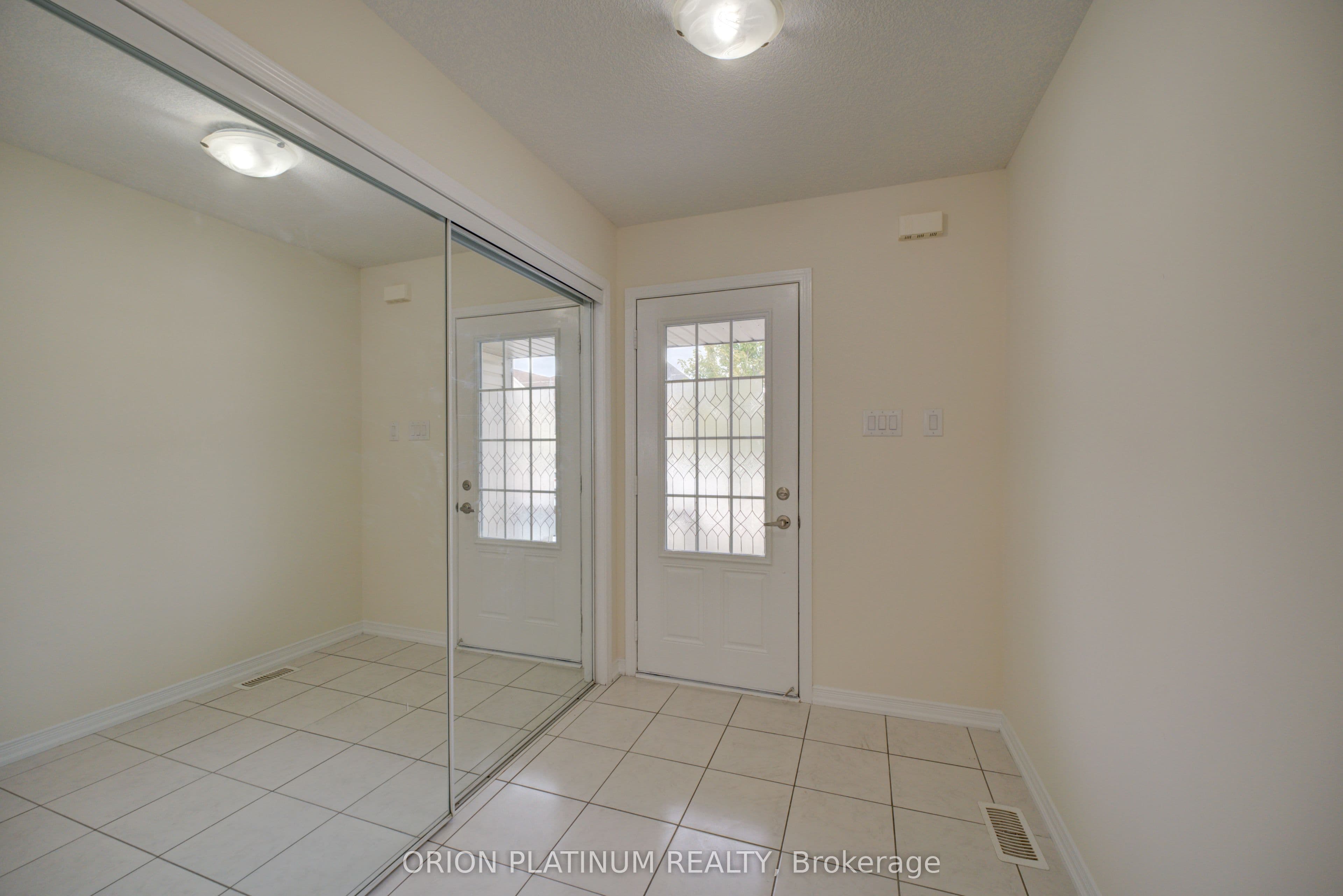 140 Munro Circle, Brantford, ON N3T 0R3