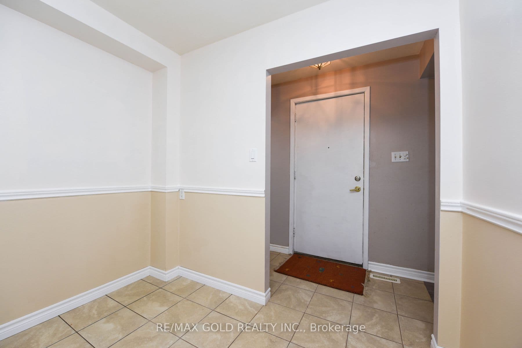 3657 Woodruff Crescent, Mississauga, ON L4T 1T8