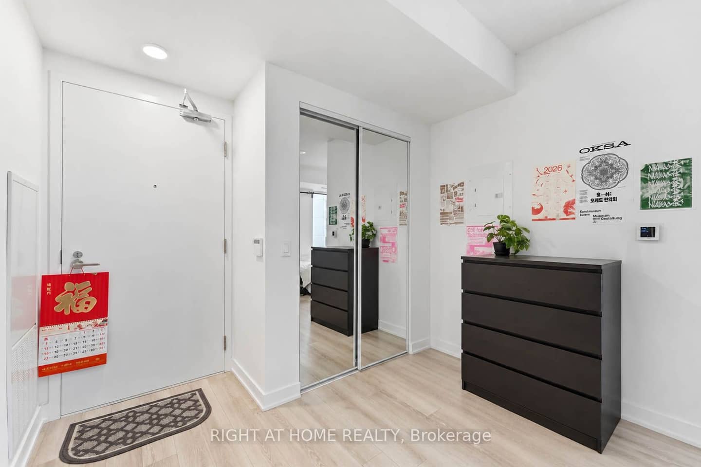 121 St Patrick Street 416, Toronto, ON M5T 3C1