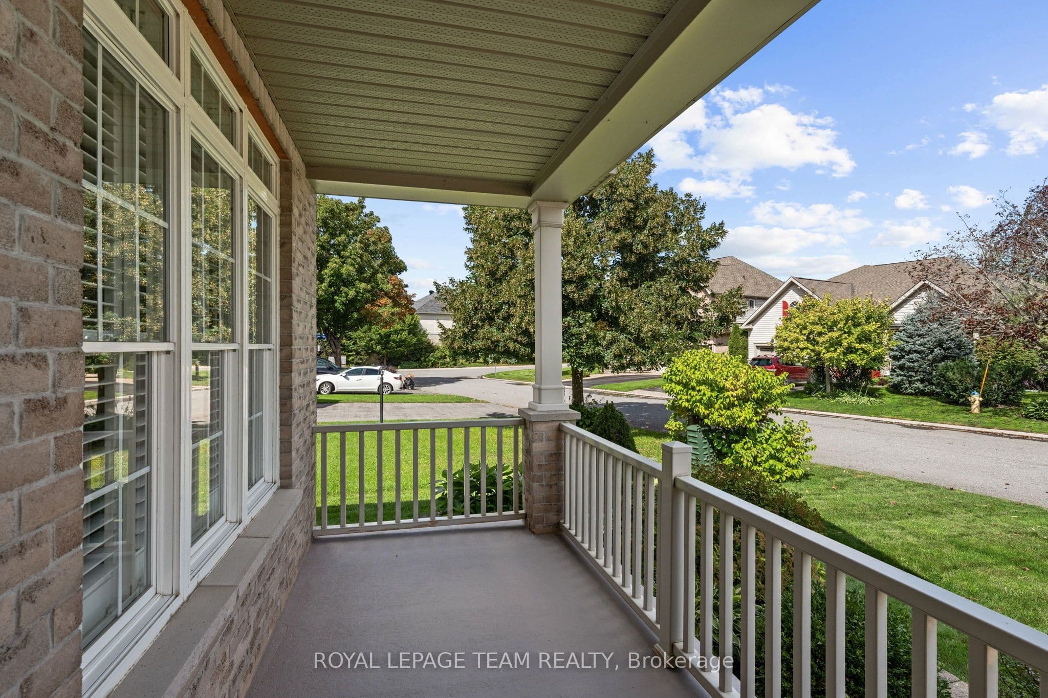 6 Knotwood Court, Barrhaven, ON K2J 5E5