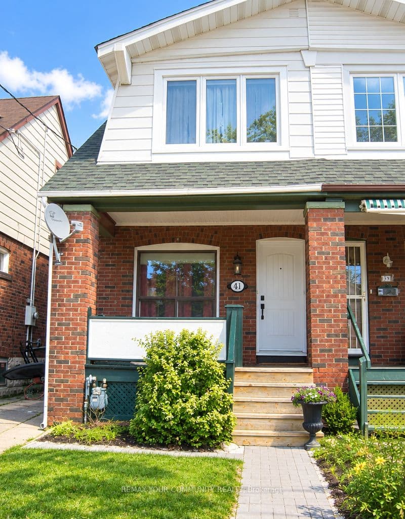 41 Bonnie Brae Boulevard, Toronto, ON M4J 4N3