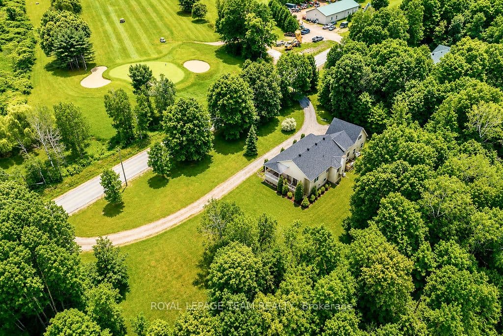 698 BARRYVALE Road, Greater Madawaska, ON K0J 1H0