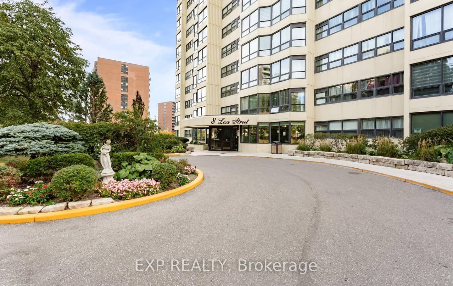 8 Lisa Street E 1506, Brampton, ON L6T 4S6